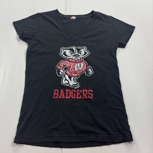 537. Black Wisconsin Badgers Women's Short Sleeve Tee (M)
